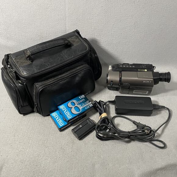 Sony Handycam Vision CCD-TRV43 Hi8 Camcorder 330x Digital Zoom Video Camera - Picture 1 of 11